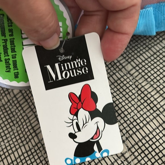 DISNEY Girlie Bundle- NWT MINNIE MOUSE LUNCHBOX & GUC PET CARE SMALL BACKPACK - Picture 4 of 8